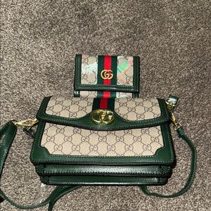 Gucci Green and Beige Women crossbody bag with wallet